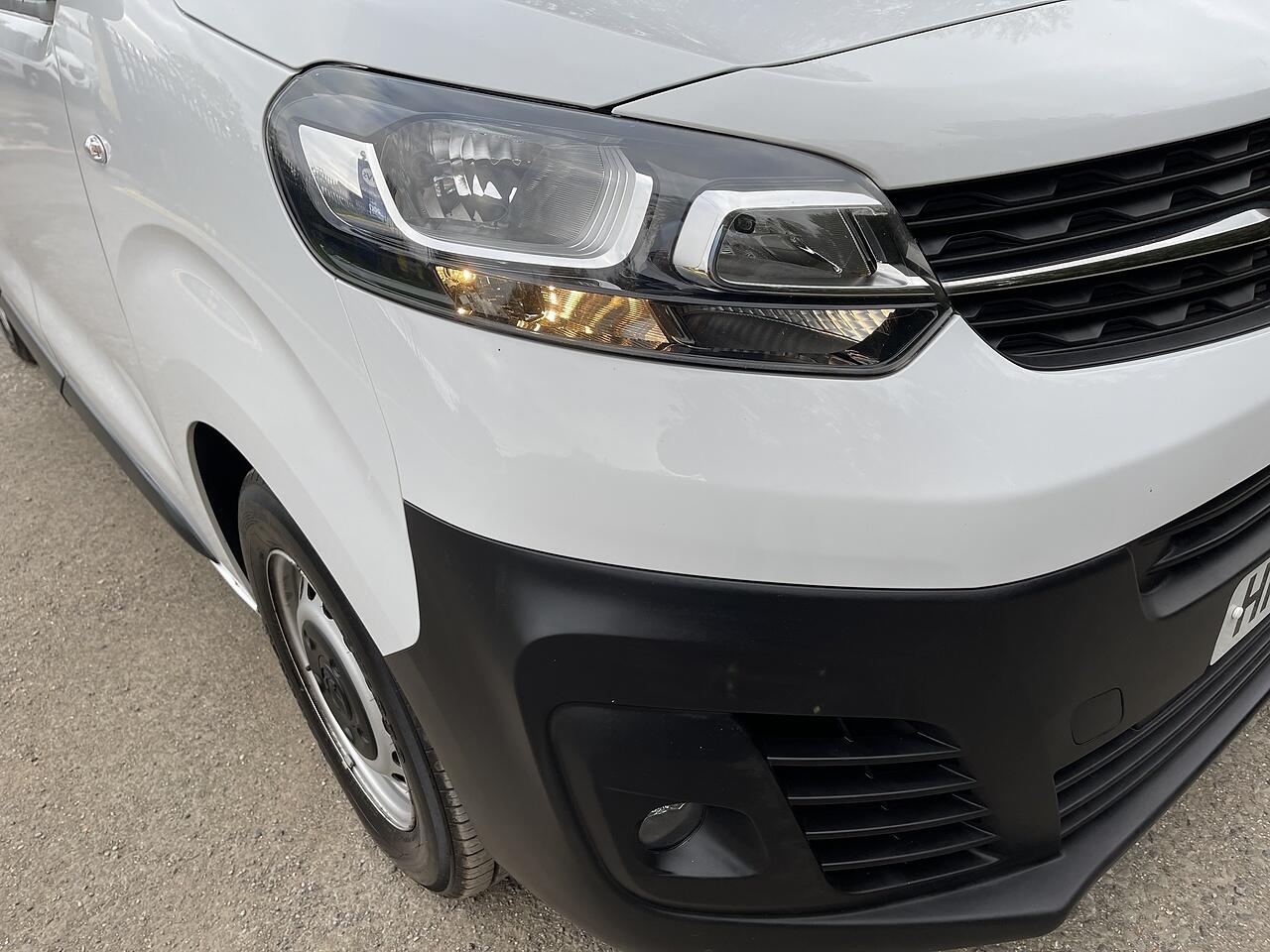 Used Vauxhall Vivaro 2022 for sale - 76175633: Photo 9