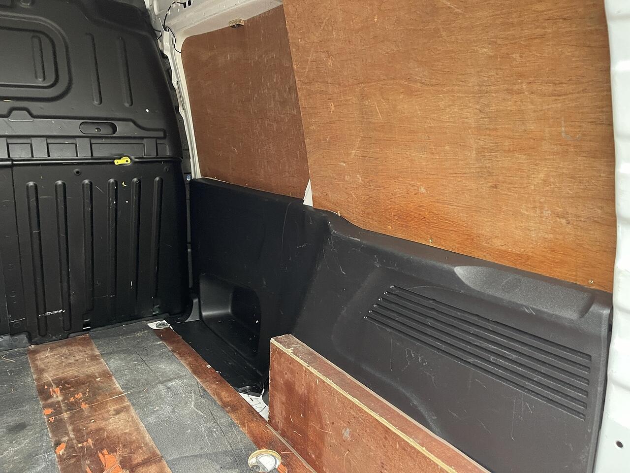 Used Peugeot Partner 2020 for sale - 76472172: Photo 27