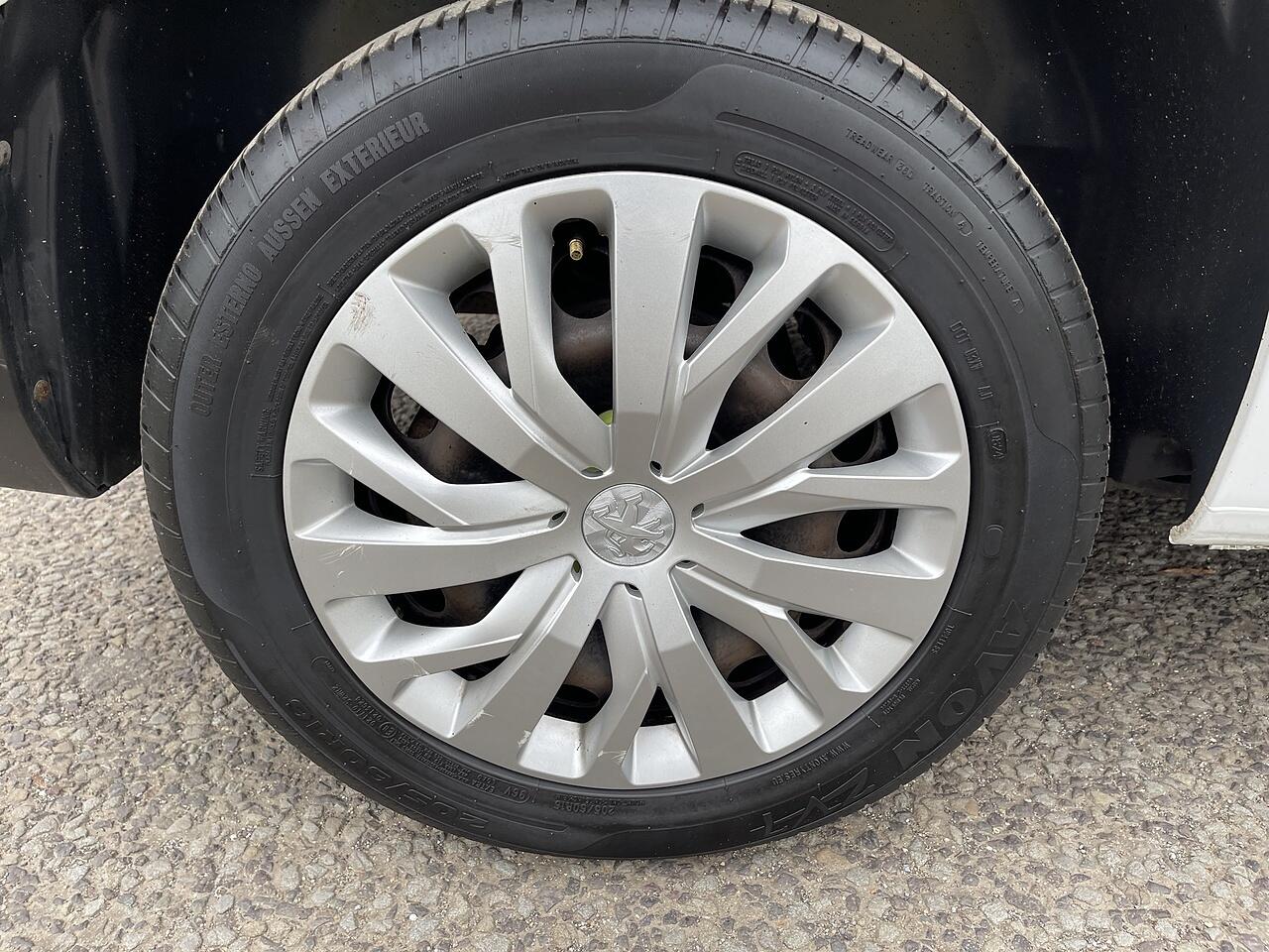 Used Peugeot Partner 2020 for sale - 76472172: Photo 31