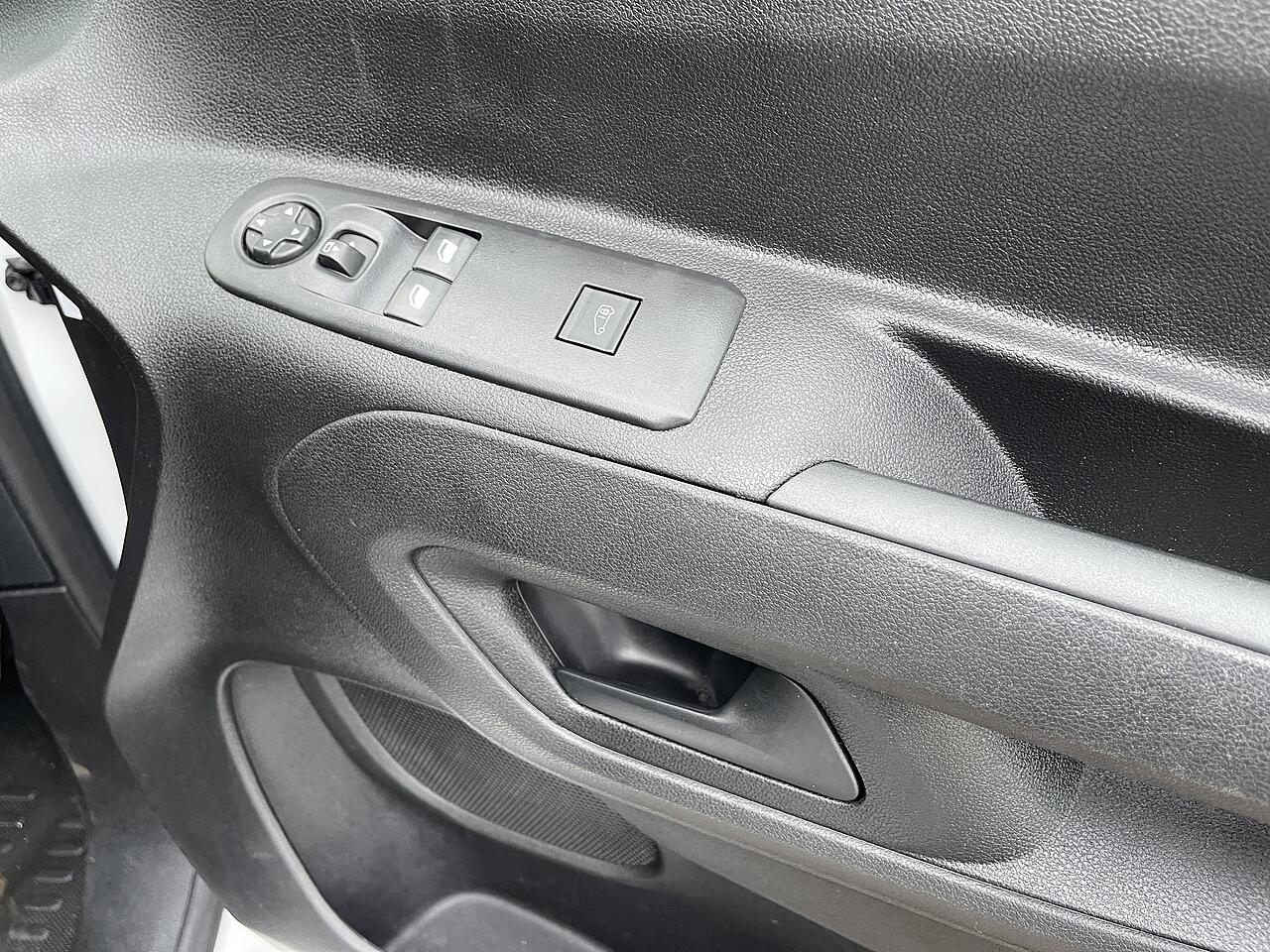 Used Peugeot Partner 2020 for sale - 76472172: Photo 34