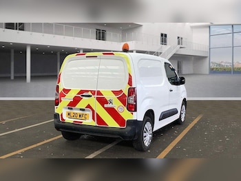 Used Peugeot Partner 2020 for sale - 76472172: Photo