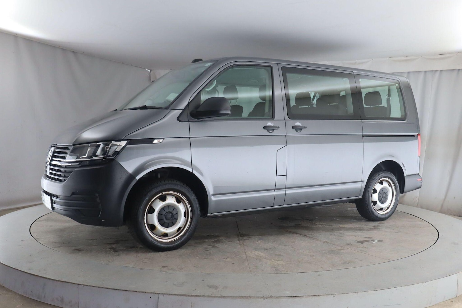 Used Volkswagen Transporter Shuttle 2020 for sale - 76942318: Photo 2