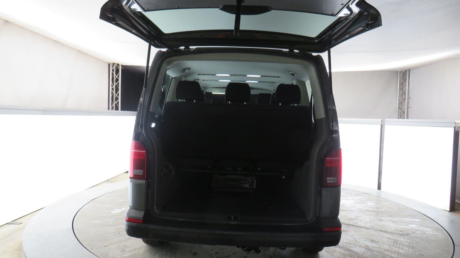 Used Volkswagen Transporter Shuttle 2020 for sale - 76942318: Photo 22