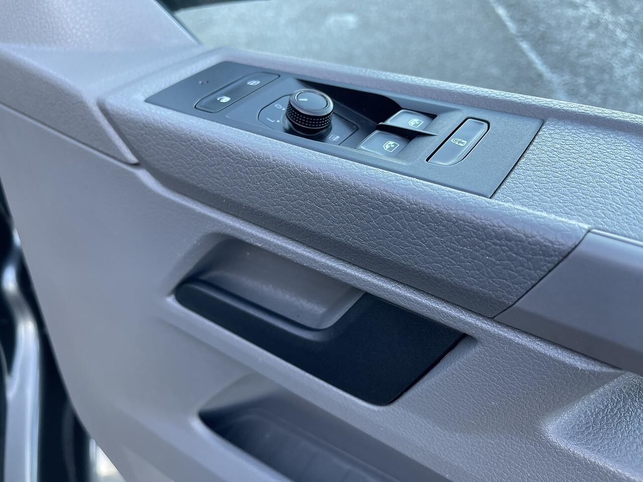 Used Volkswagen Transporter Shuttle 2020 for sale - 76942318: Photo 47