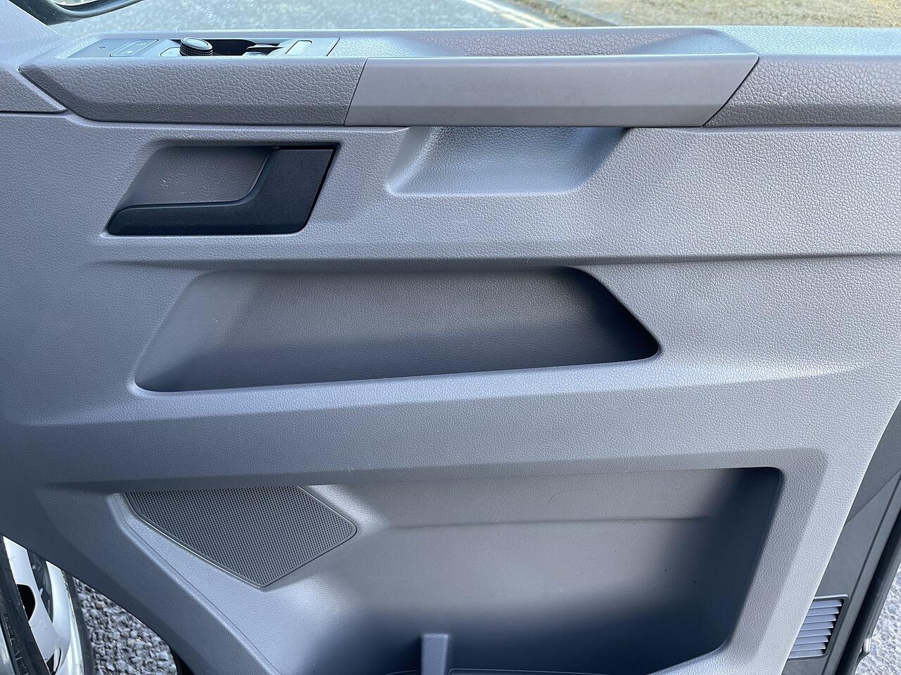 Used Volkswagen Transporter Shuttle 2020 for sale - 76942318: Photo 48