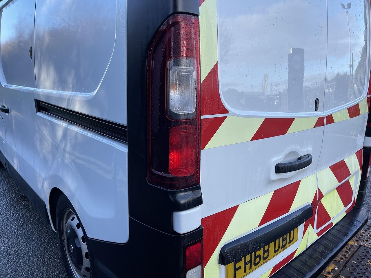 Used Vauxhall Vivaro 2019 for sale - 77020941: Photo 12