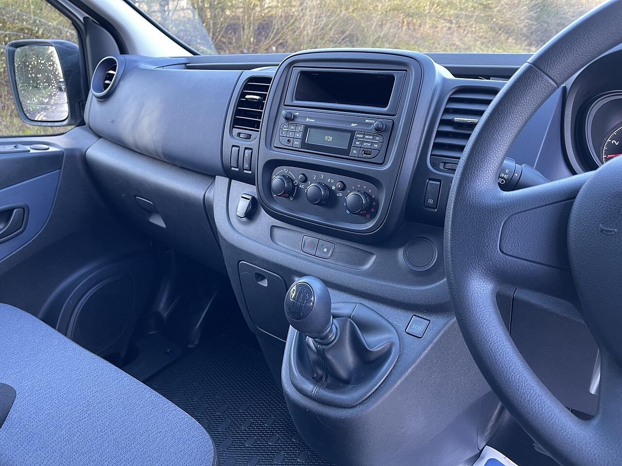 Used Vauxhall Vivaro 2019 for sale - 77020941: Photo 16