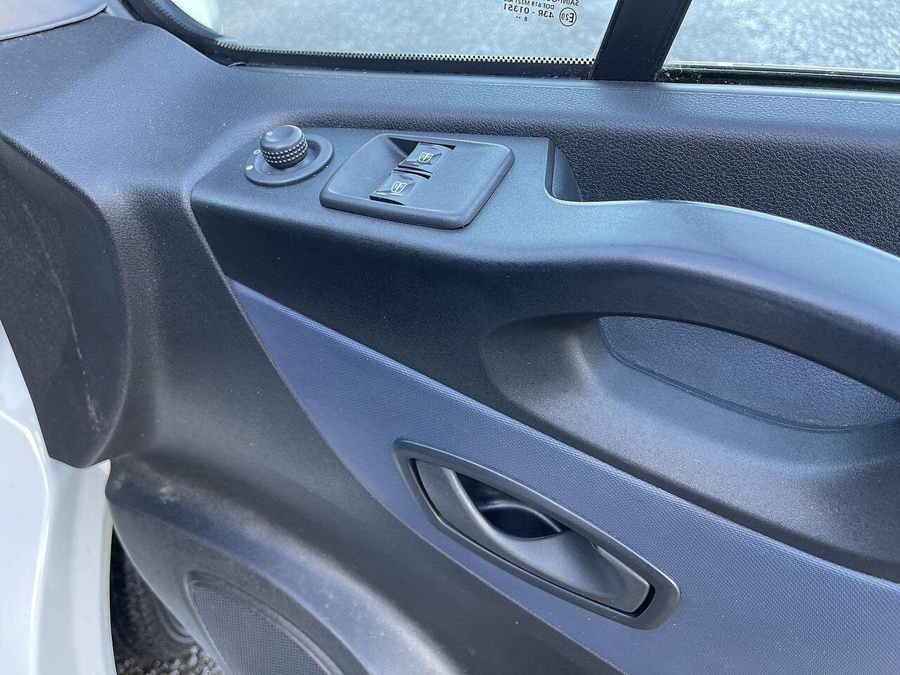 Used Vauxhall Vivaro 2019 for sale - 77020941: Photo 37