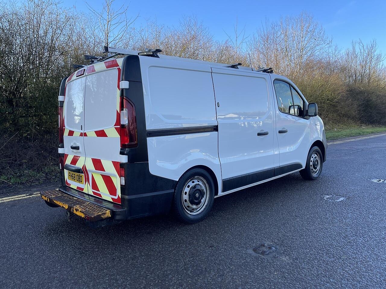 Used Vauxhall Vivaro 2019 for sale - 77020941: Photo 7