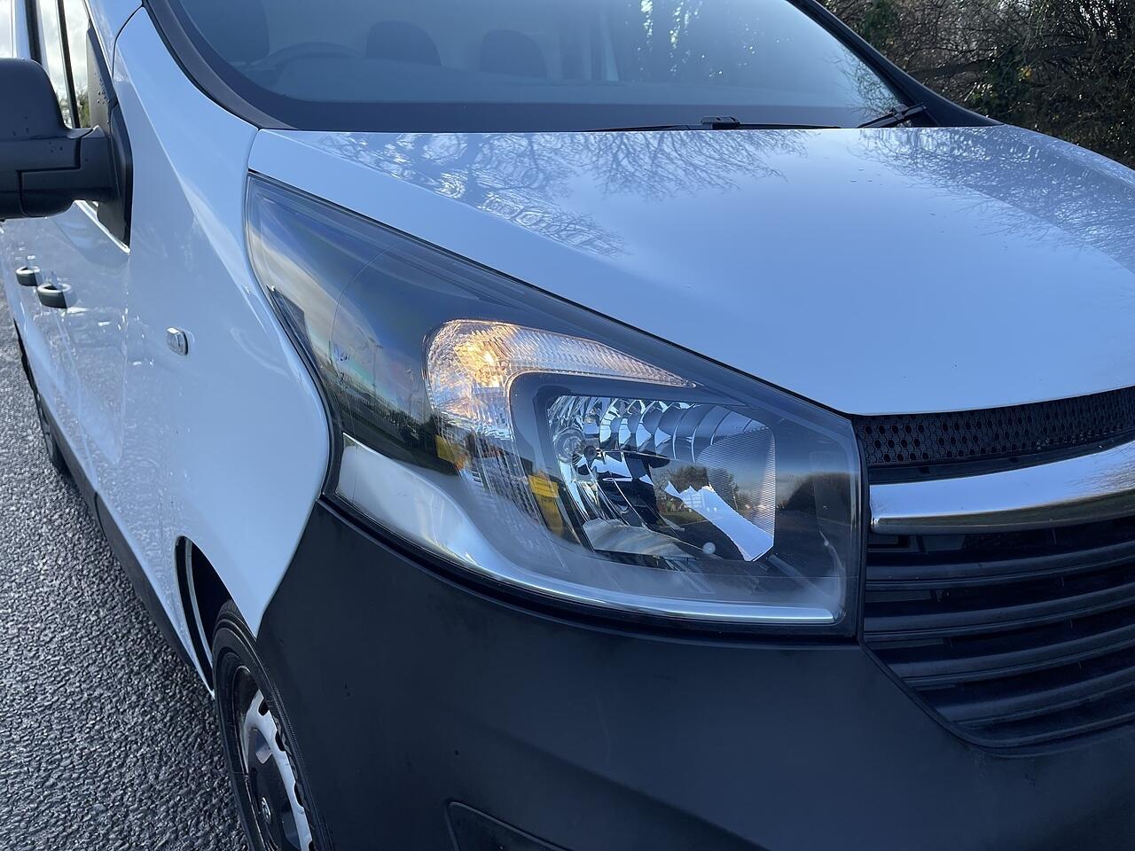 Used Vauxhall Vivaro 2019 for sale - 77020941: Photo 9