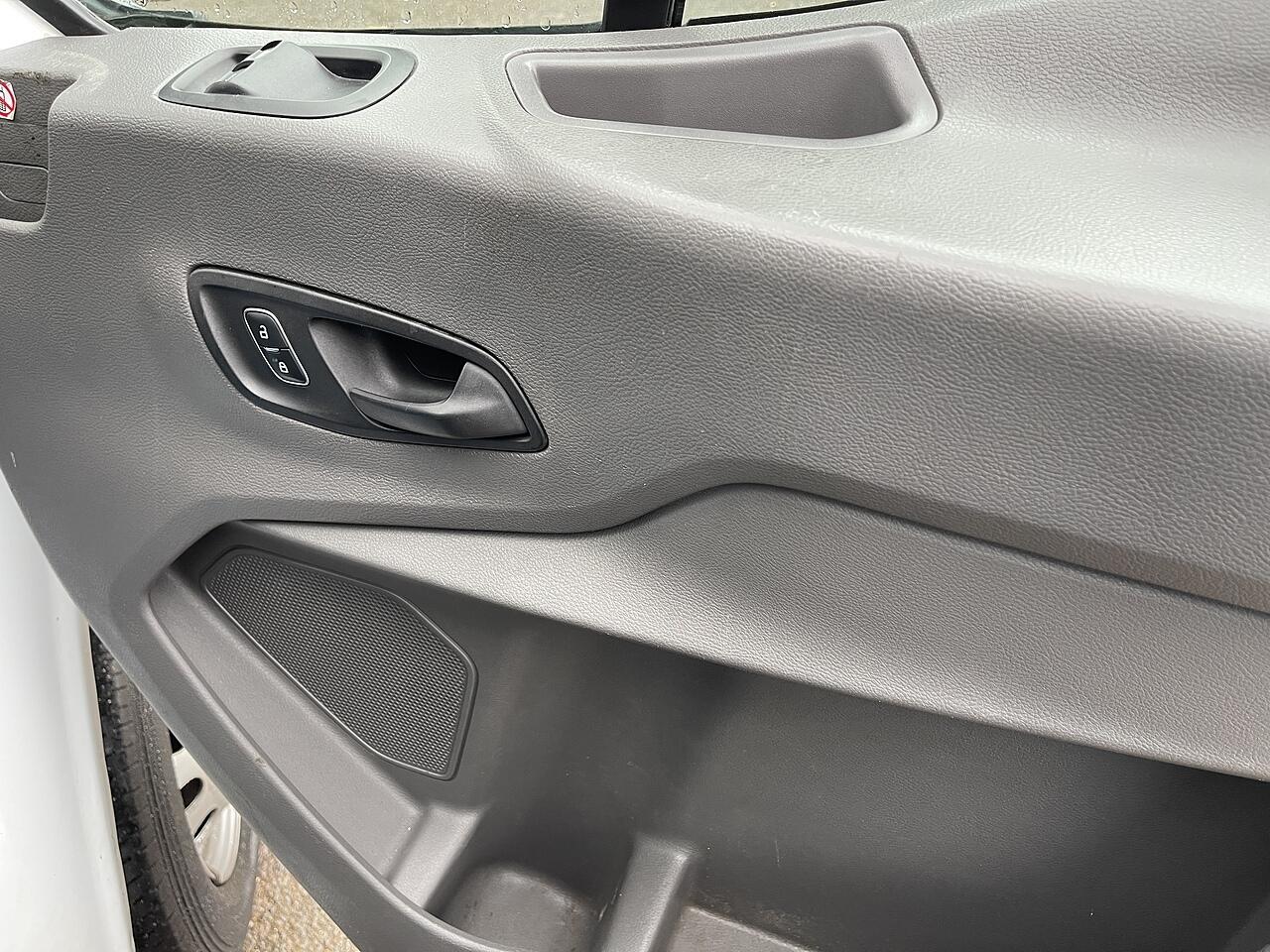 Used Ford Transit 2022 for sale - 75682174: Photo 32