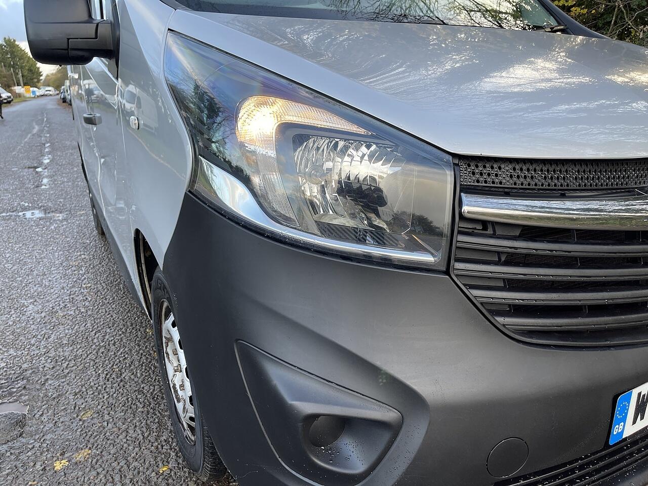 Used Vauxhall Vivaro for sale - 78136436: Photo 11