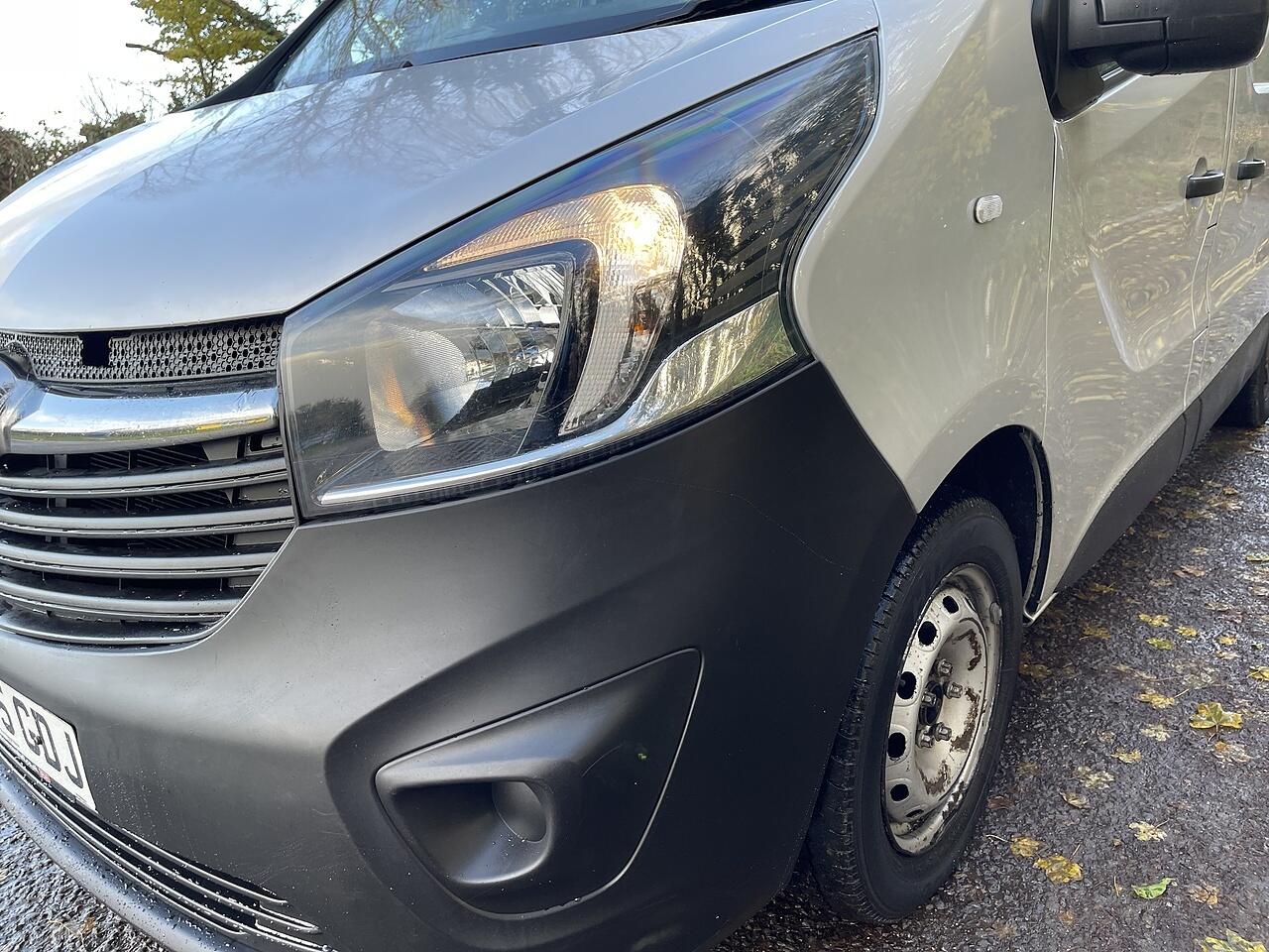 Used Vauxhall Vivaro for sale - 78136436: Photo 12