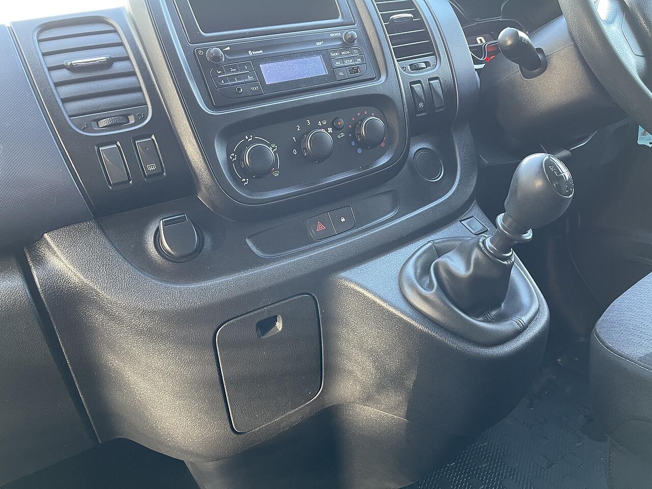 Used Vauxhall Vivaro for sale - 78136436: Photo 24