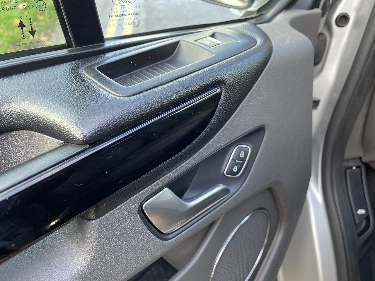 Used Ford Tourneo Custom 2020 for sale - 76377480: Photo 40