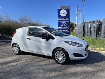 Used Ford Fiesta Van 2016 for sale - 77807800: Photo