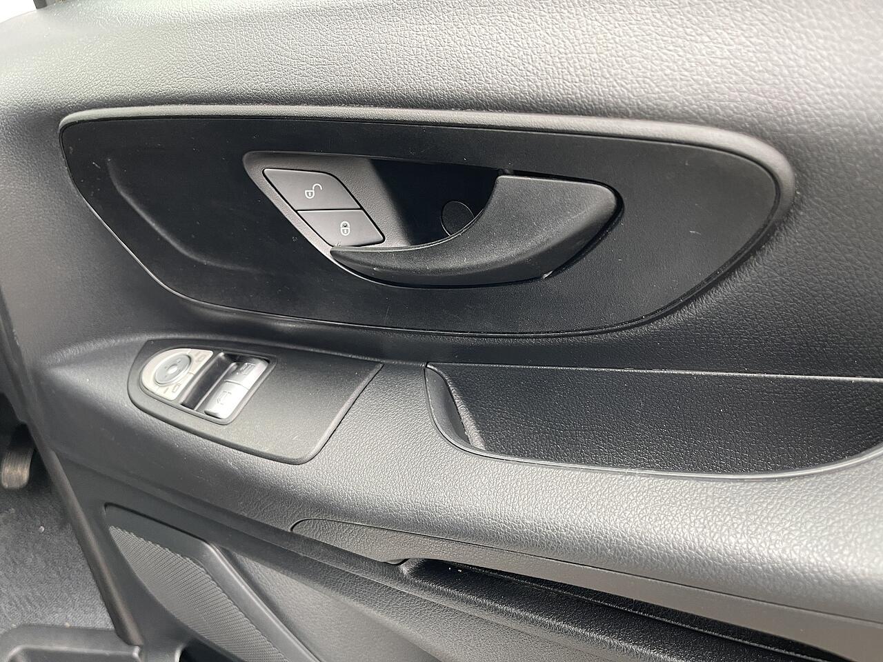 Used Mercedes-Benz Vito 2022 for sale - 75589608: Photo 38