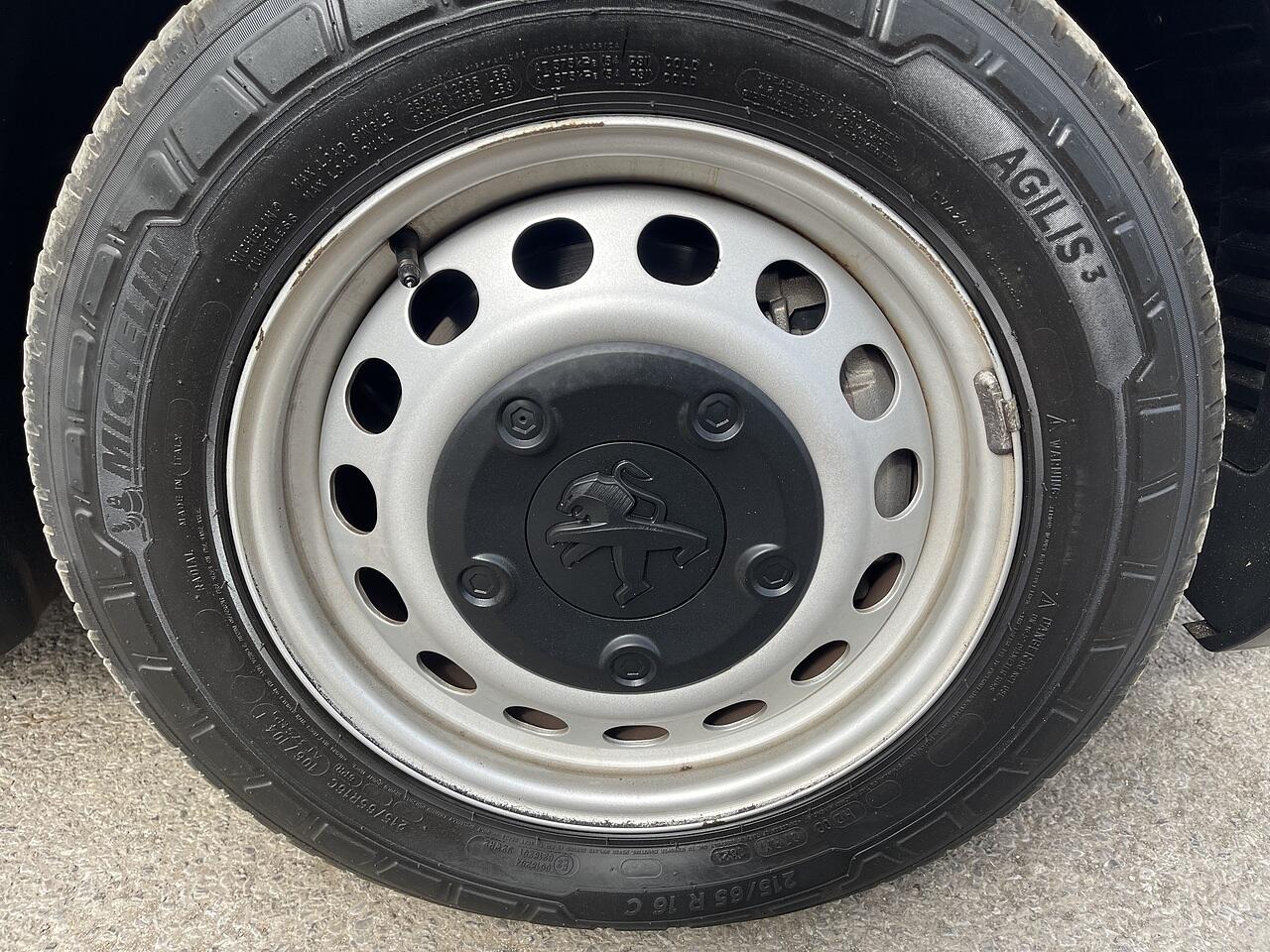 Used Peugeot e-Expert 2021 for sale - 77377376: Photo 34