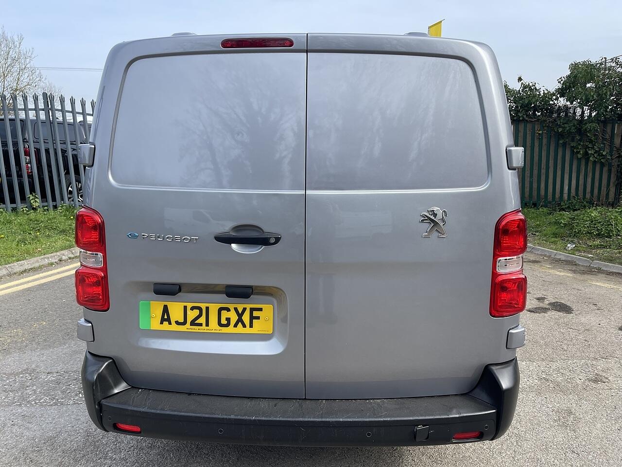 Used Peugeot e-Expert 2021 for sale - 77377376: Photo 37