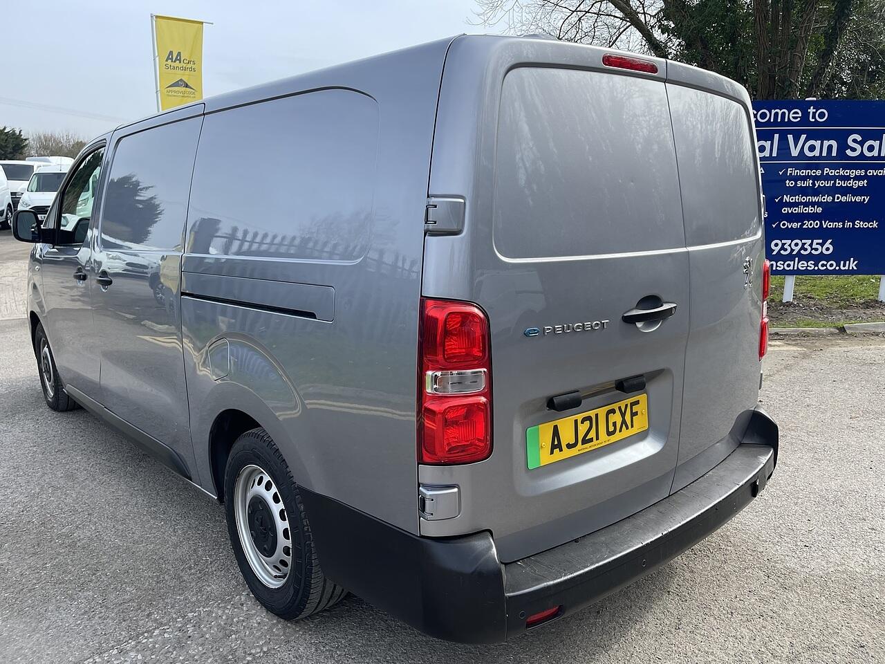 Used Peugeot e-Expert 2021 for sale - 77377376: Photo 39