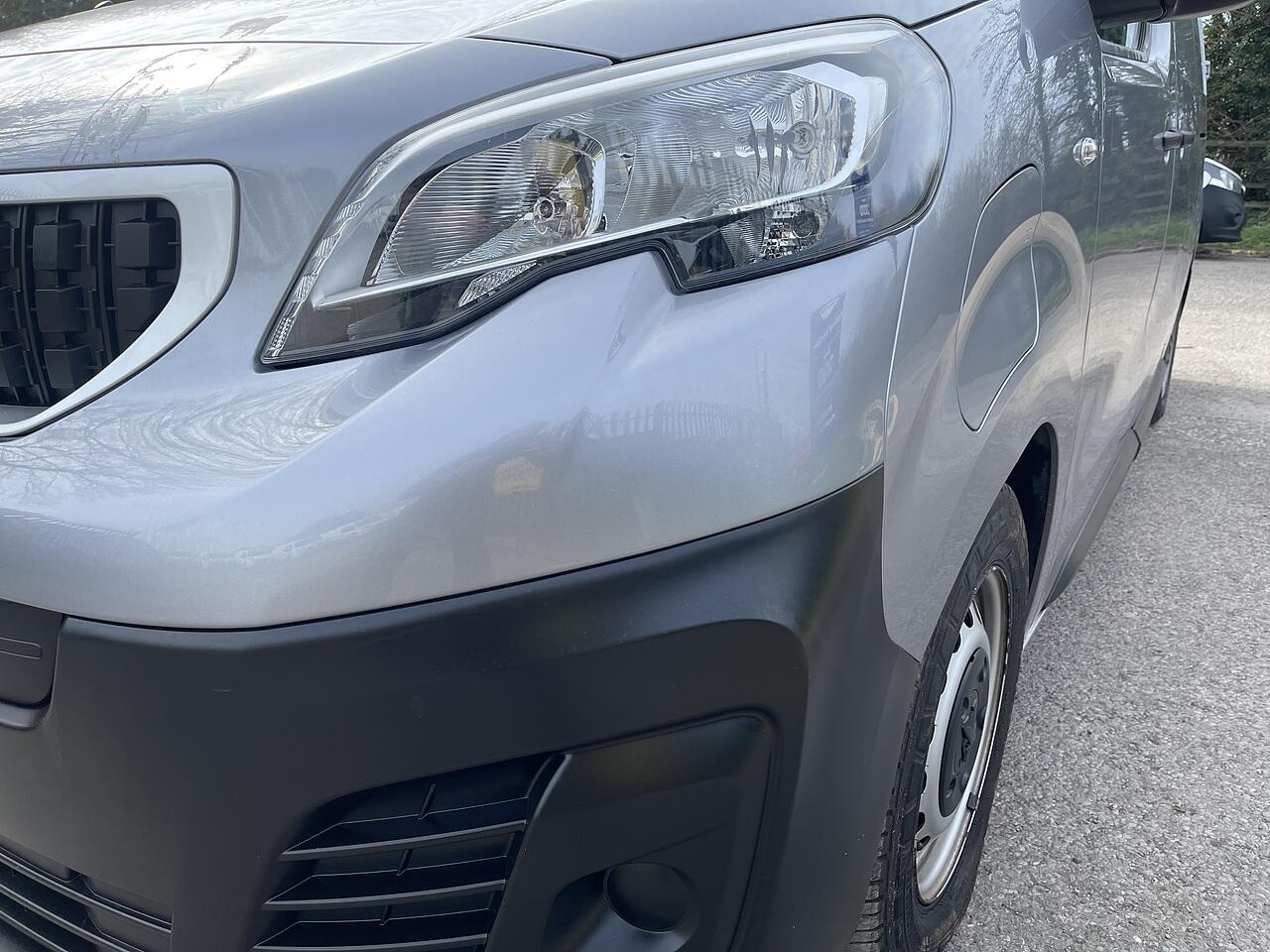 Used Peugeot e-Expert 2021 for sale - 77377376: Photo 44