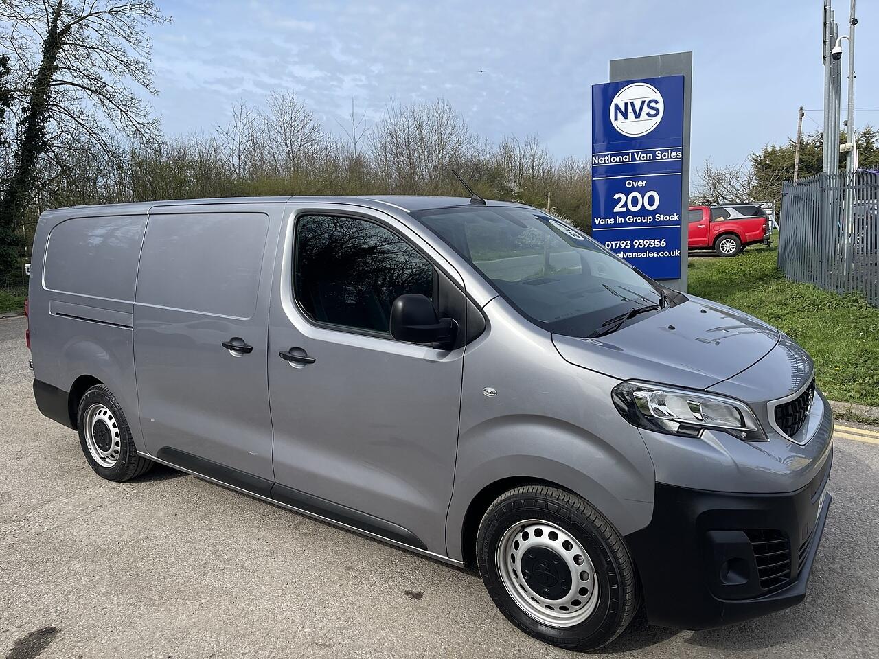 Used Peugeot e-Expert 2021 for sale - 77377376: Photo 48