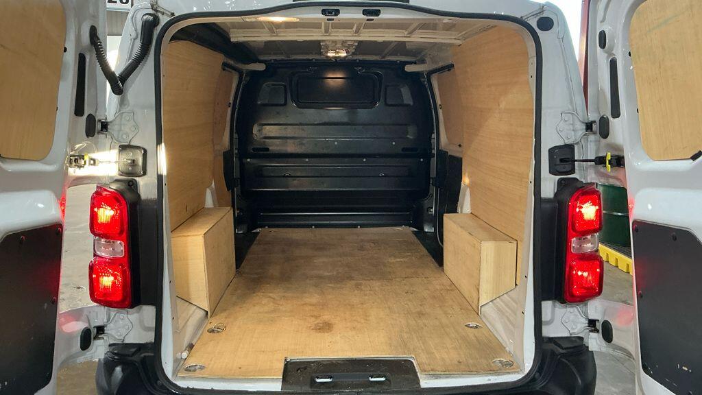 Used Vauxhall Vivaro 2022 for sale - 77267943: Photo 30