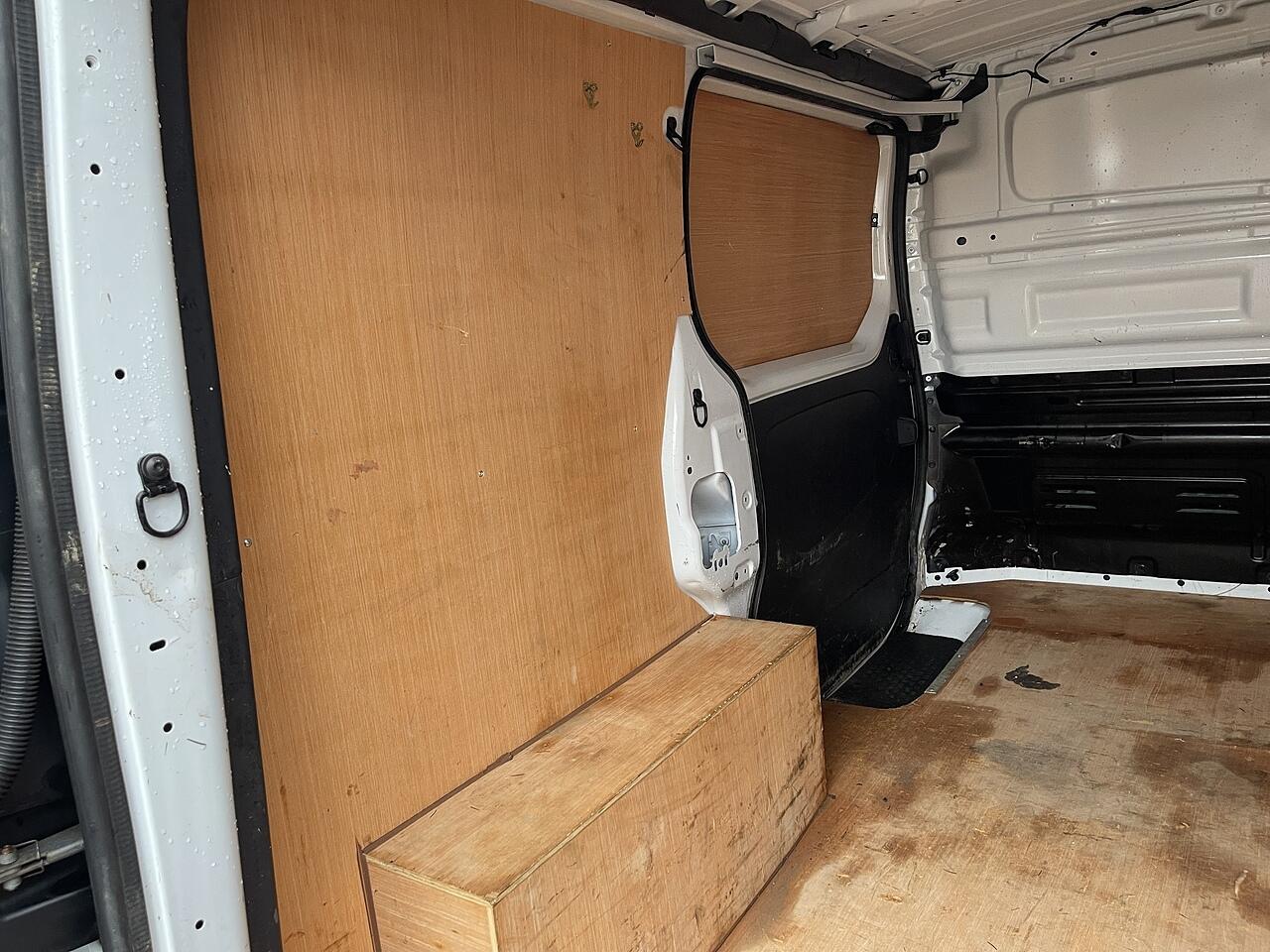 Used Renault Trafic 2021 for sale - 76786477: Photo 29