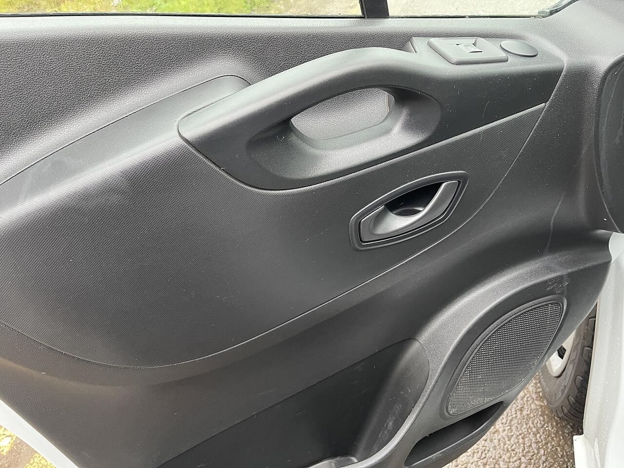 Used Renault Trafic 2021 for sale - 76786477: Photo 36