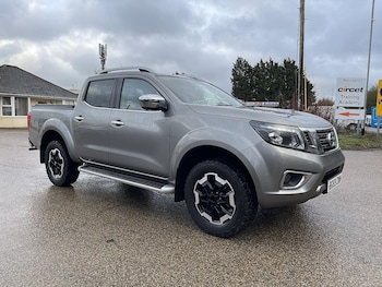 Used Nissan Navara 2019 for sale - 77940042: Photo