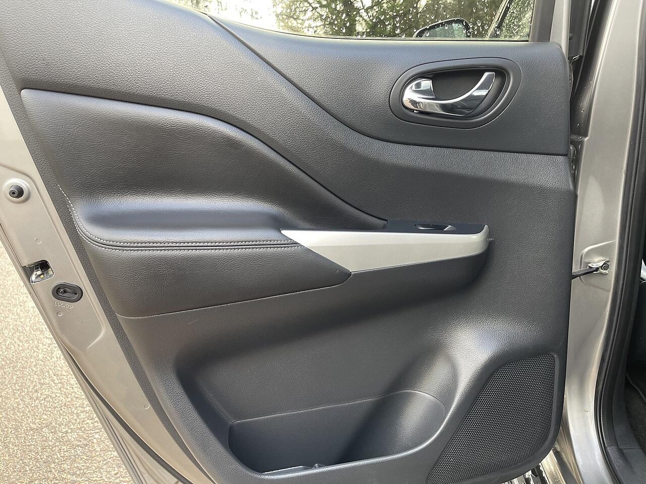 Used Nissan Navara 2019 for sale - 77940042: Photo 37