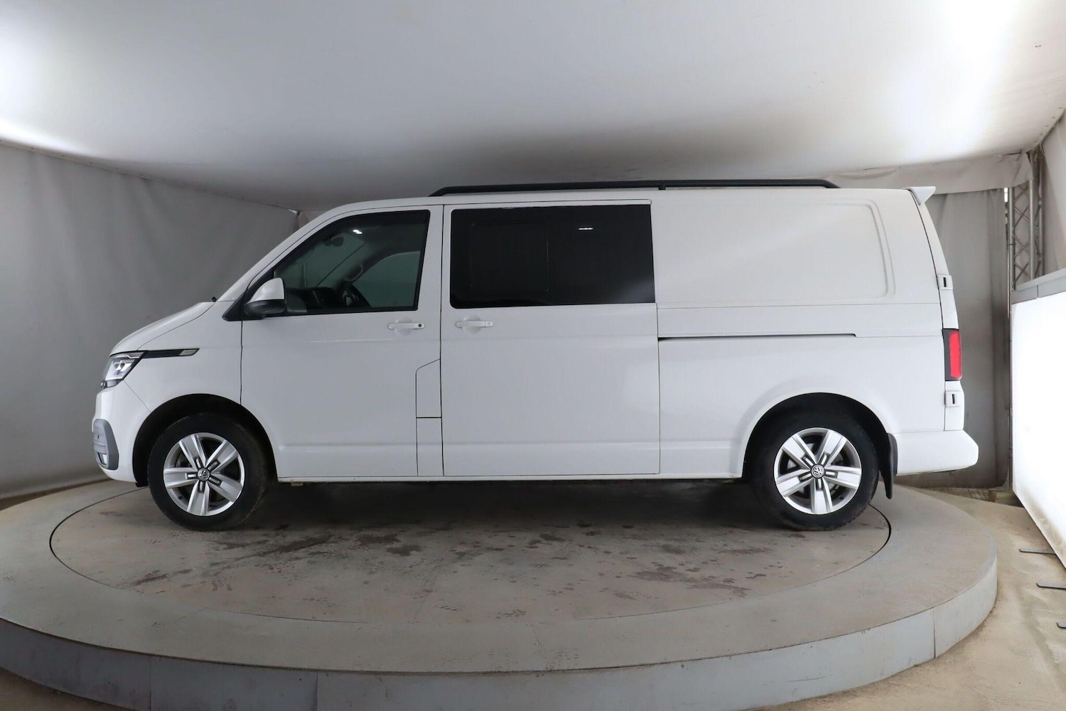 Used Volkswagen Transporter 2021 for sale - 77993225: Photo 3
