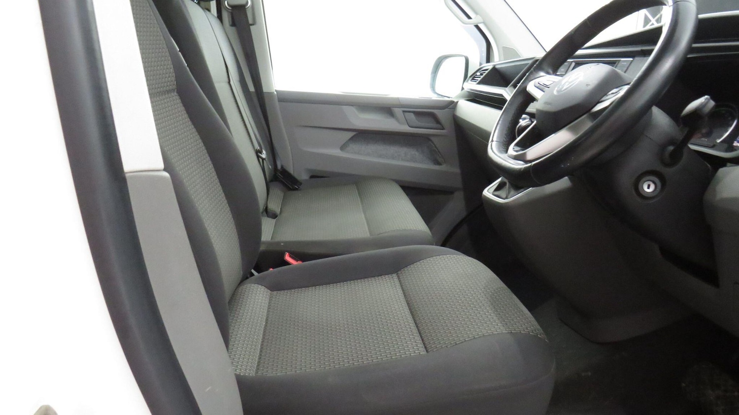 Used Volkswagen Transporter 2021 for sale - 77993225: Photo 9