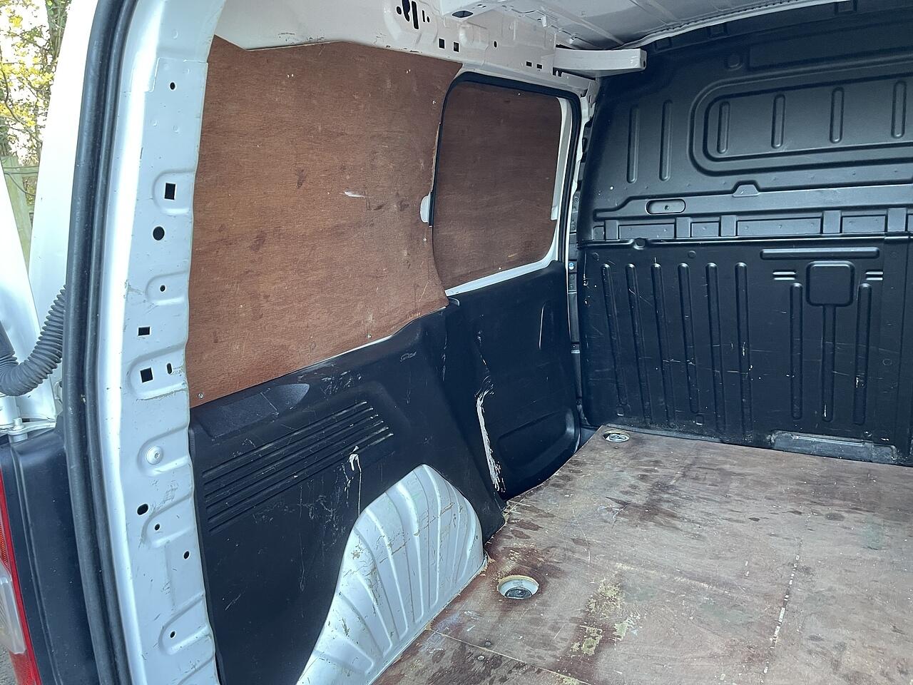 Used Vauxhall Combo 2020 for sale - 76714950: Photo 23