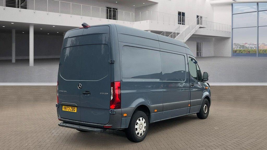 Used Mercedes-Benz Sprinter 2023 for sale - 76377285: Photo 4