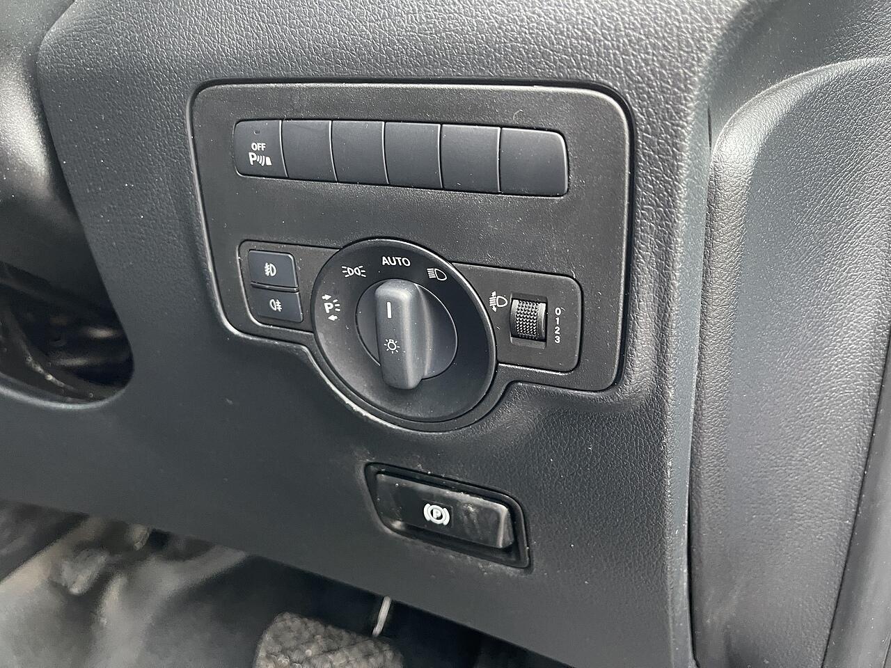 Used Mercedes-Benz Vito 2021 for sale - 76701697: Photo 43