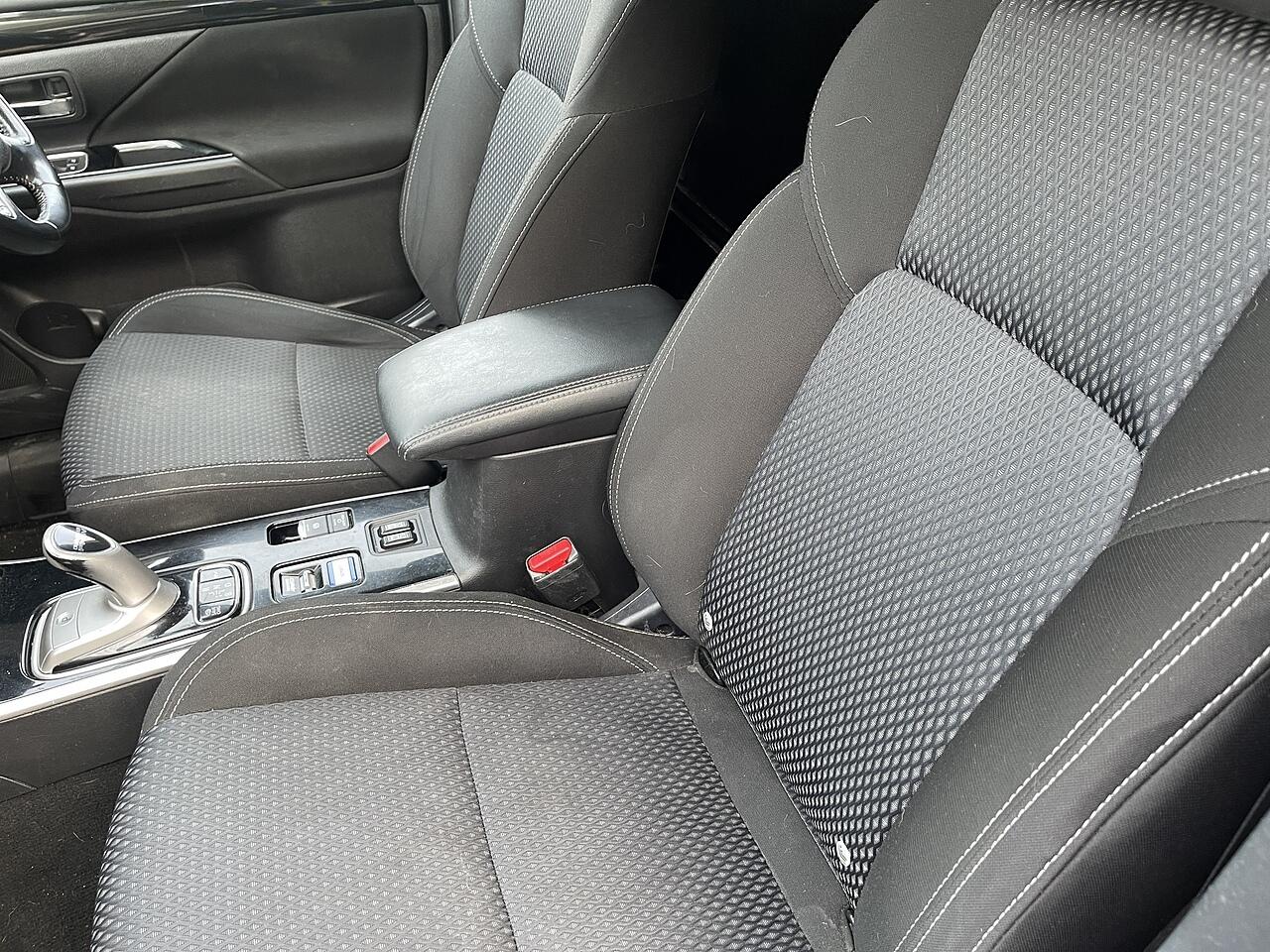 Used Mitsubishi Outlander 2019 for sale - 76728361: Photo 18