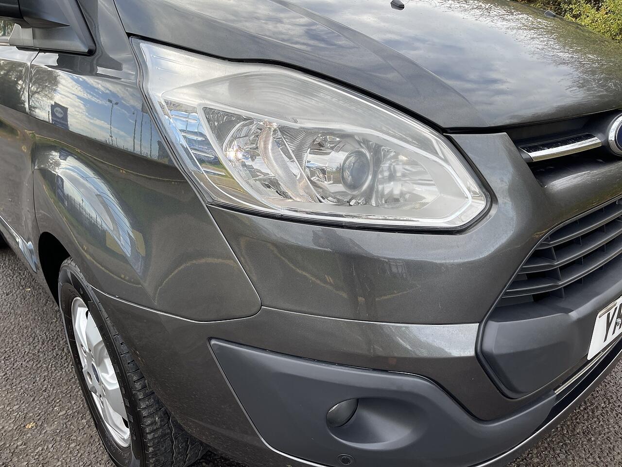 Used Ford Transit Custom 2017 for sale - 76484479: Photo 10