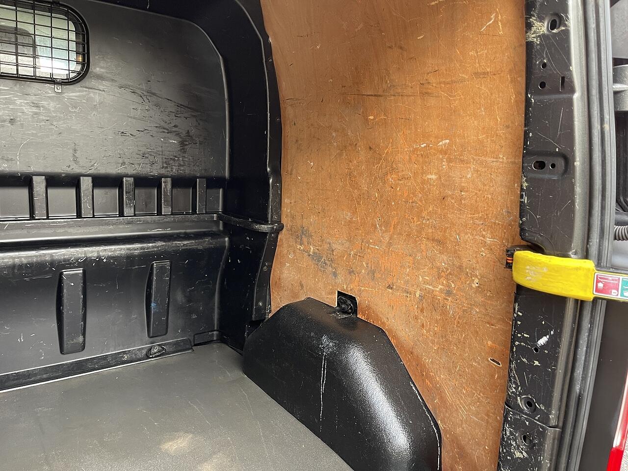 Used Ford Transit Custom 2017 for sale - 76484479: Photo 32