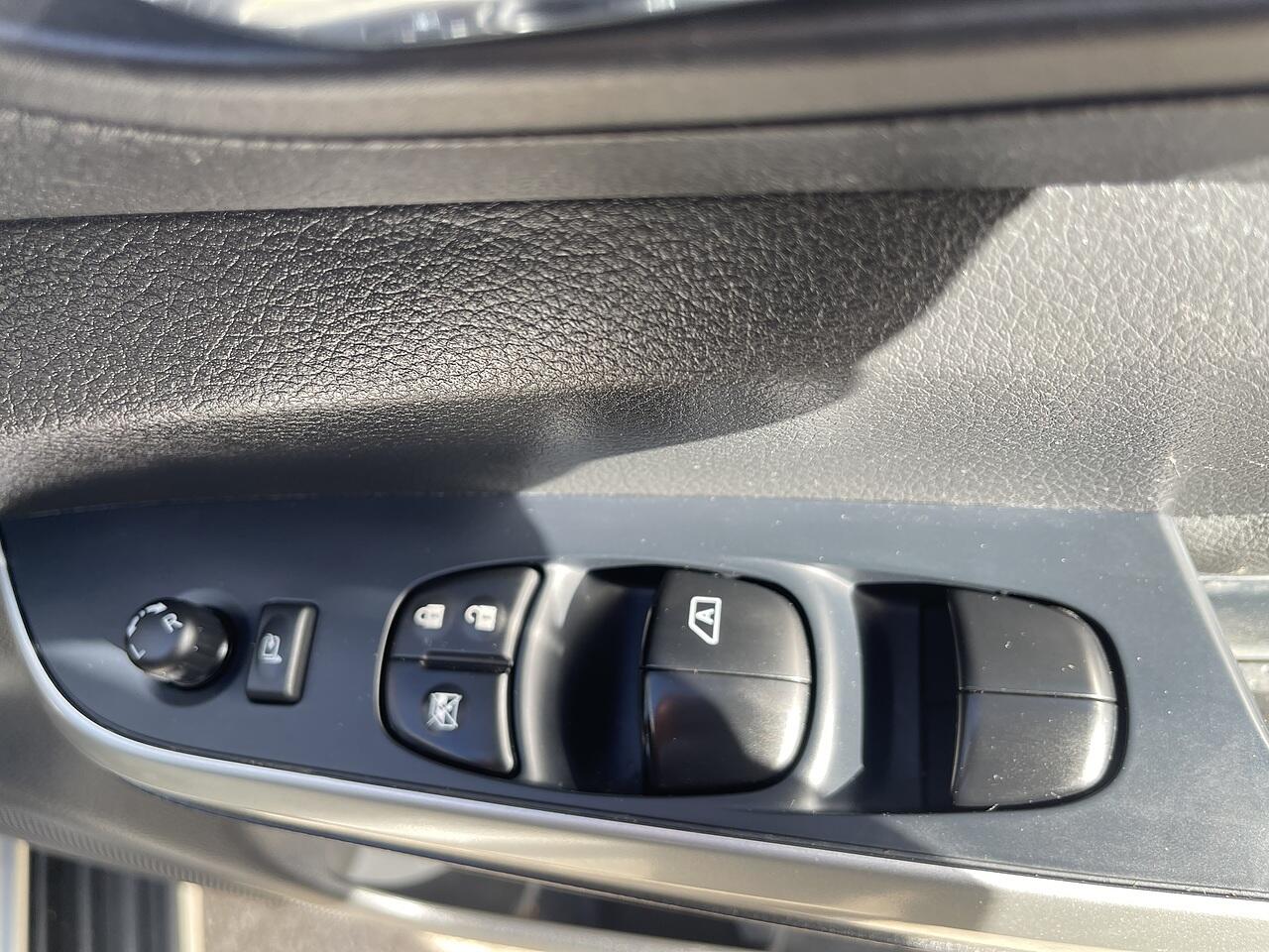 Used Nissan Navara 2020 for sale - 77939694: Photo 23