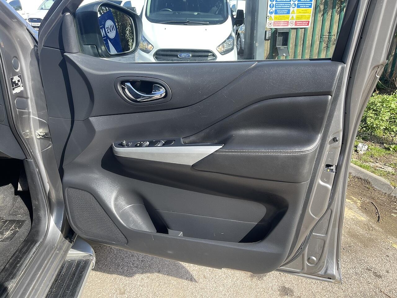 Used Nissan Navara 2020 for sale - 77939694: Photo 24