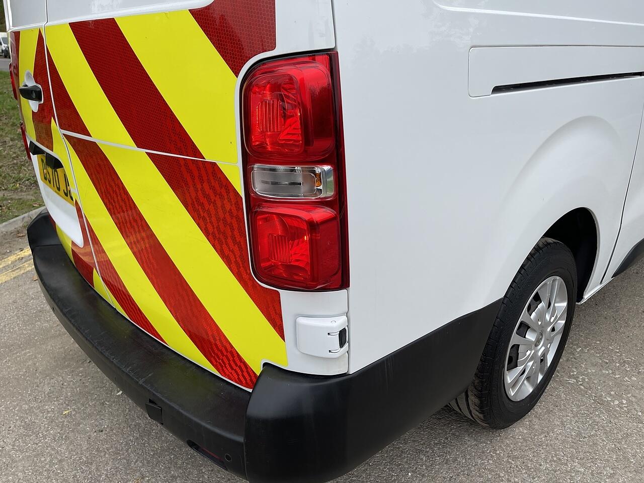 Used Vauxhall Vivaro 2020 for sale - 77478618: Photo 12