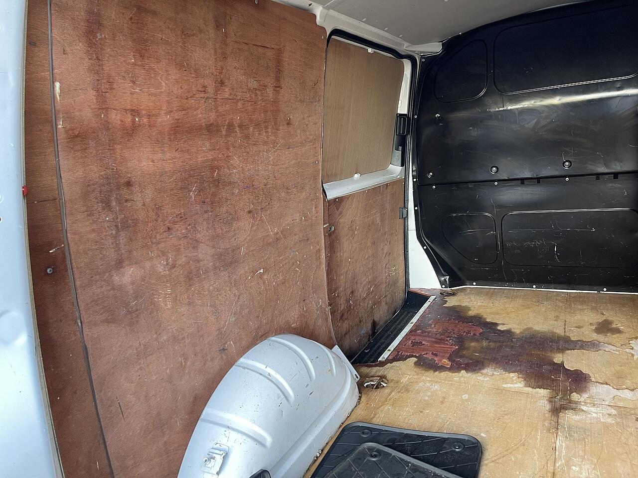 Used Volkswagen Transporter 2018 for sale - 77015383: Photo 28