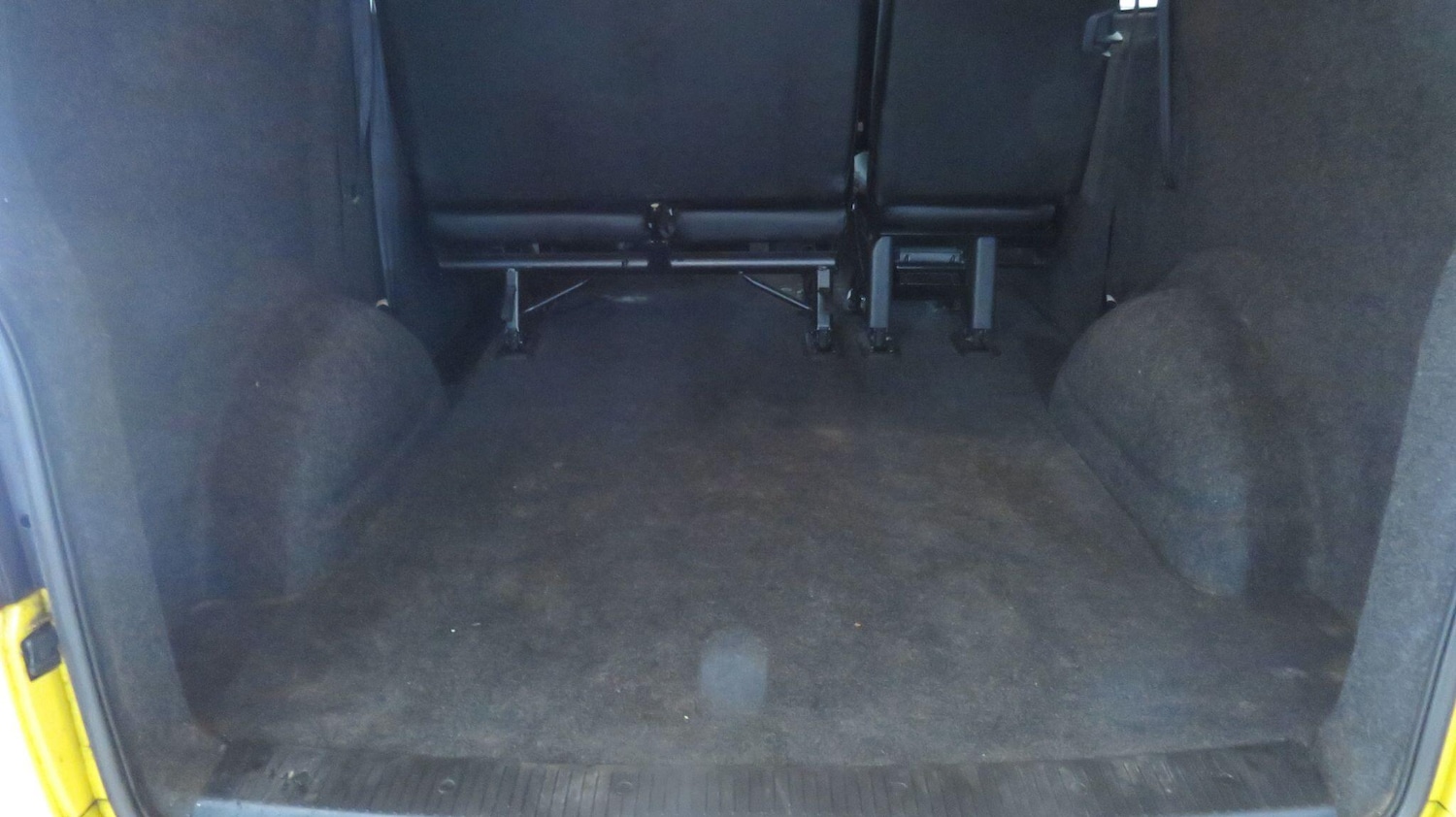 Used Volkswagen Transporter for sale - 77305084: Photo 11