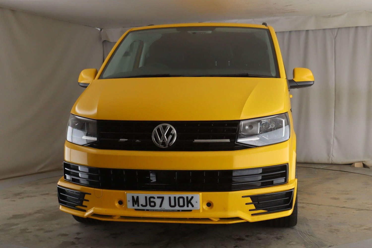 Used Volkswagen Transporter for sale - 77305084: Photo 2