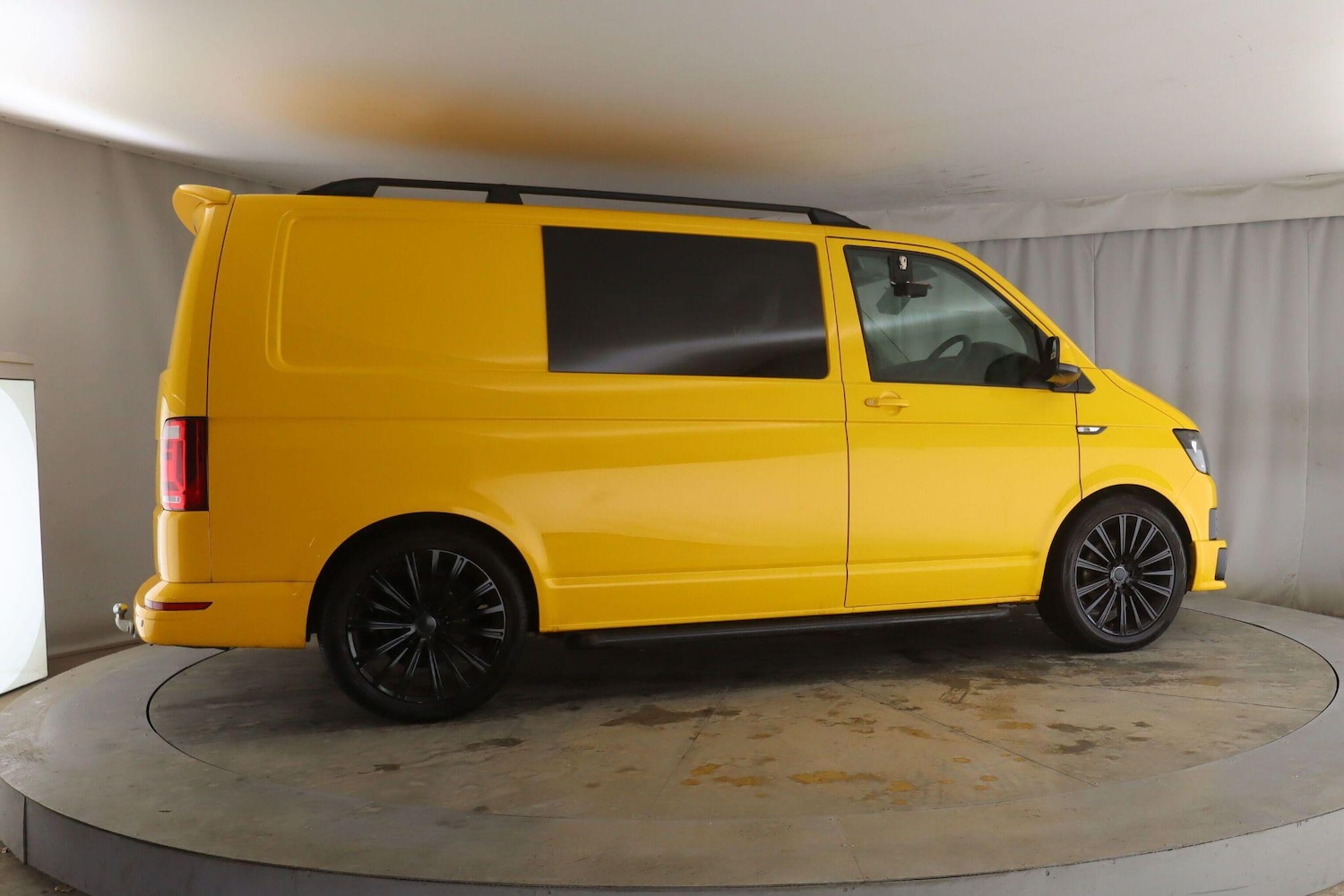 Used Volkswagen Transporter for sale - 77305084: Photo 6