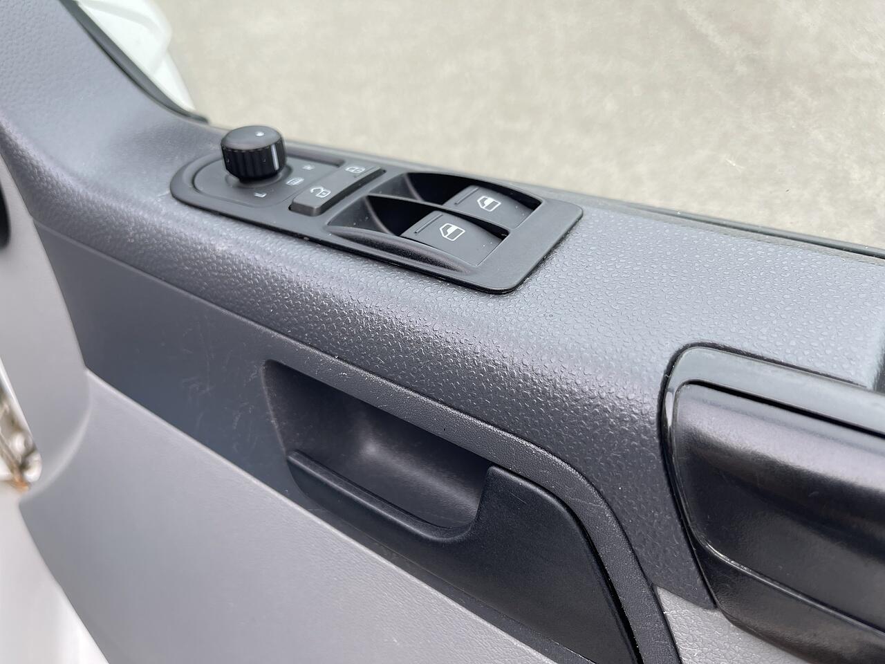 Used Volkswagen Transporter Sportline 2013 for sale - 75905972: Photo 40