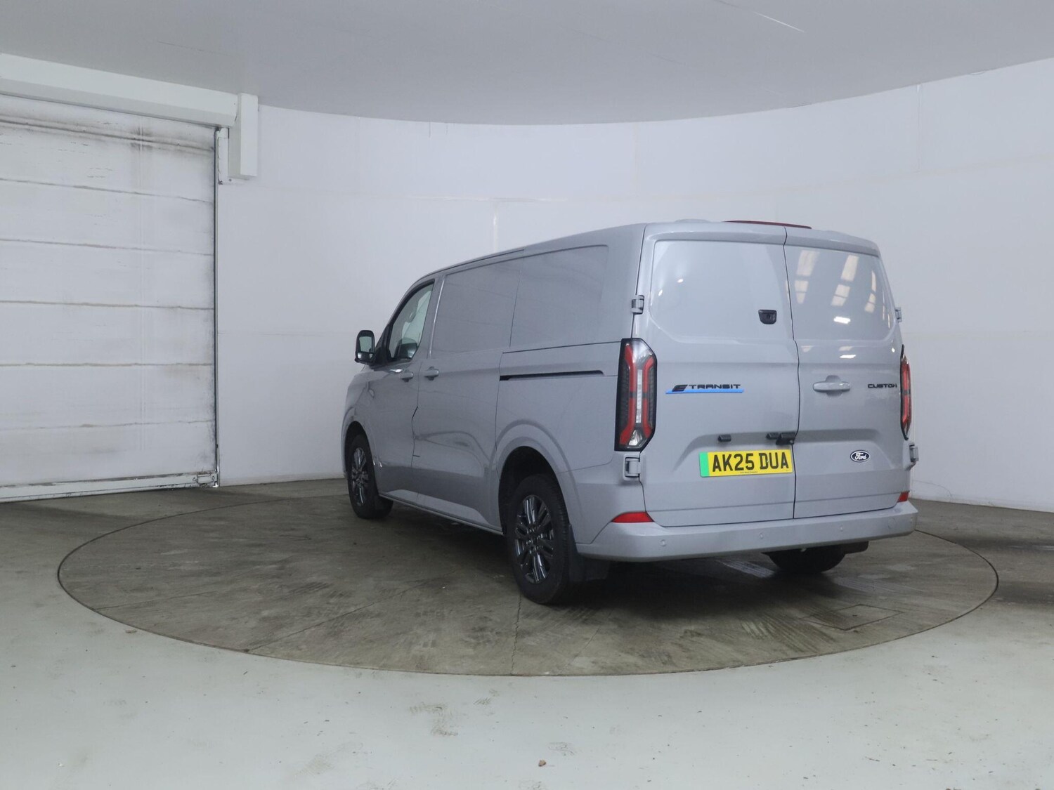 Used Ford Transit Custom 2025 for sale - 76572027: Photo 4