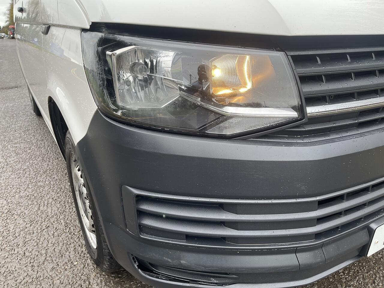 Used Volkswagen Transporter 2018 for sale - 76667389: Photo 10