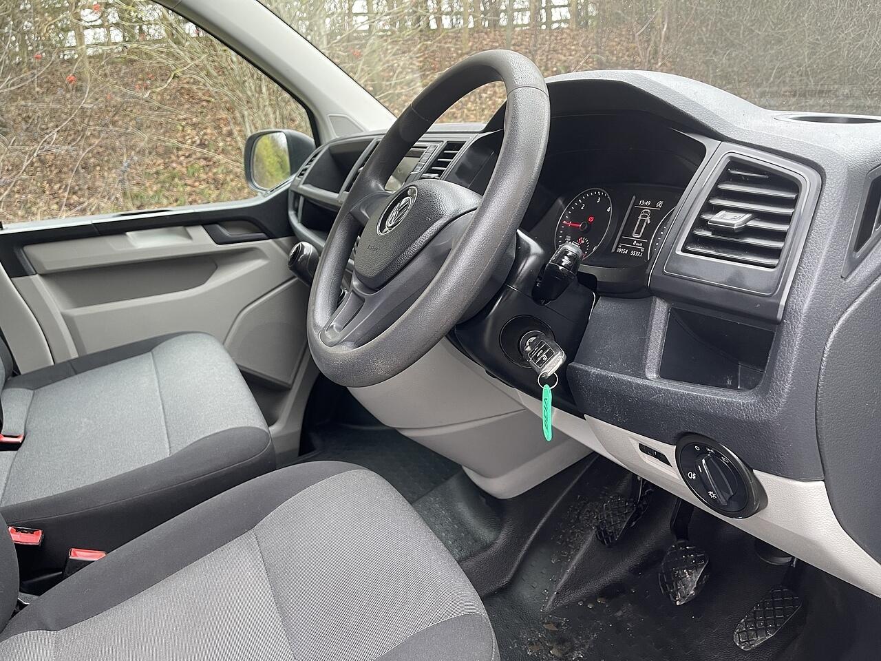 Used Volkswagen Transporter 2018 for sale - 76667389: Photo 16